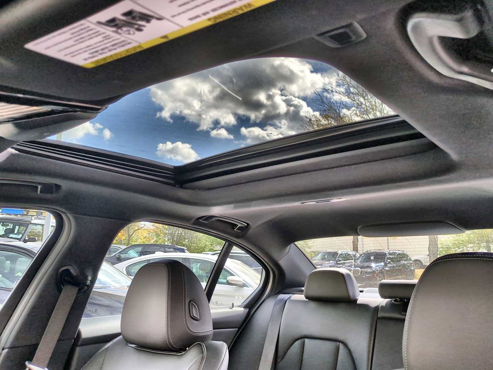 New 2025 BMW 330i xDrive Sedan w/ Premium Package image 19