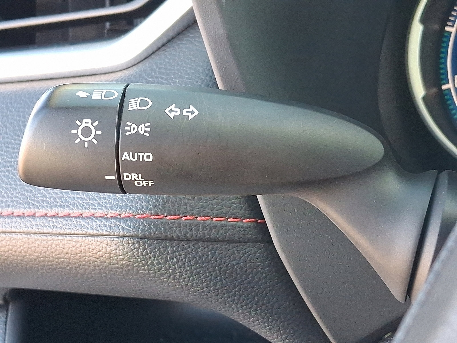 Certified 2023 Toyota RAV4 SE image 27