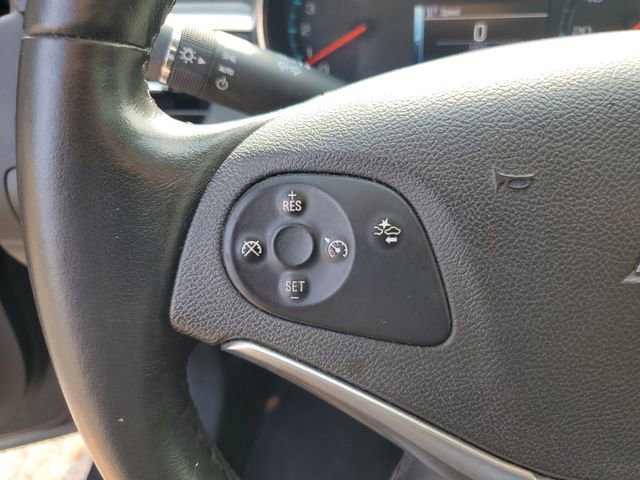Used 2015 Chevrolet Impala LT w/ Convenience Package FWD image 11