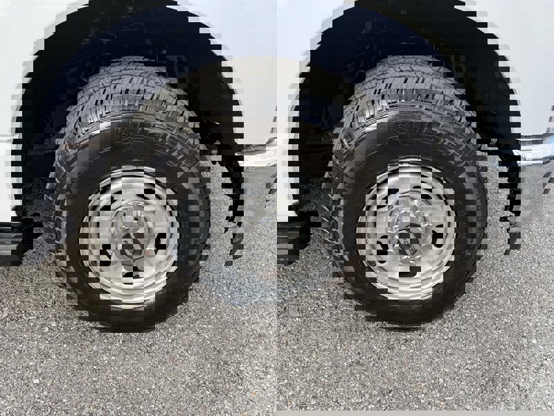 Used 2025 Ford F250 XL w/ XL Chrome Package image 5