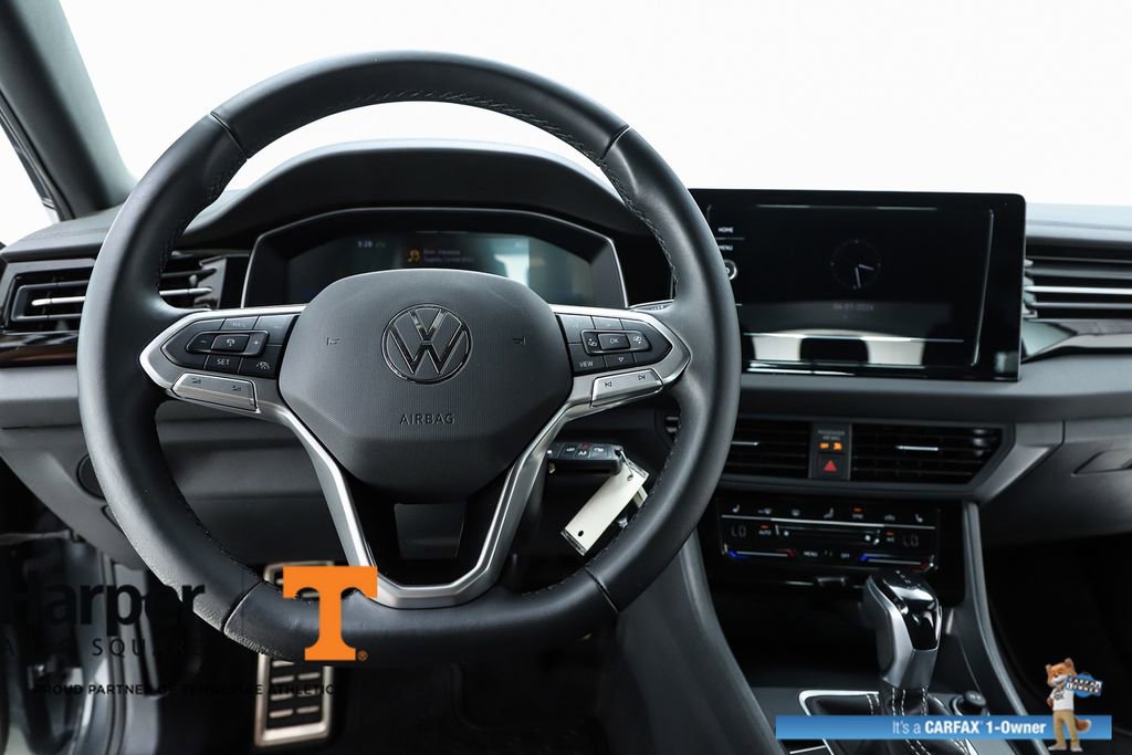 Used 2025 Volkswagen Jetta Sport image 20