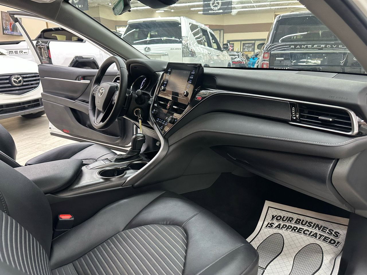 Used 2023 Toyota Camry SE image 38