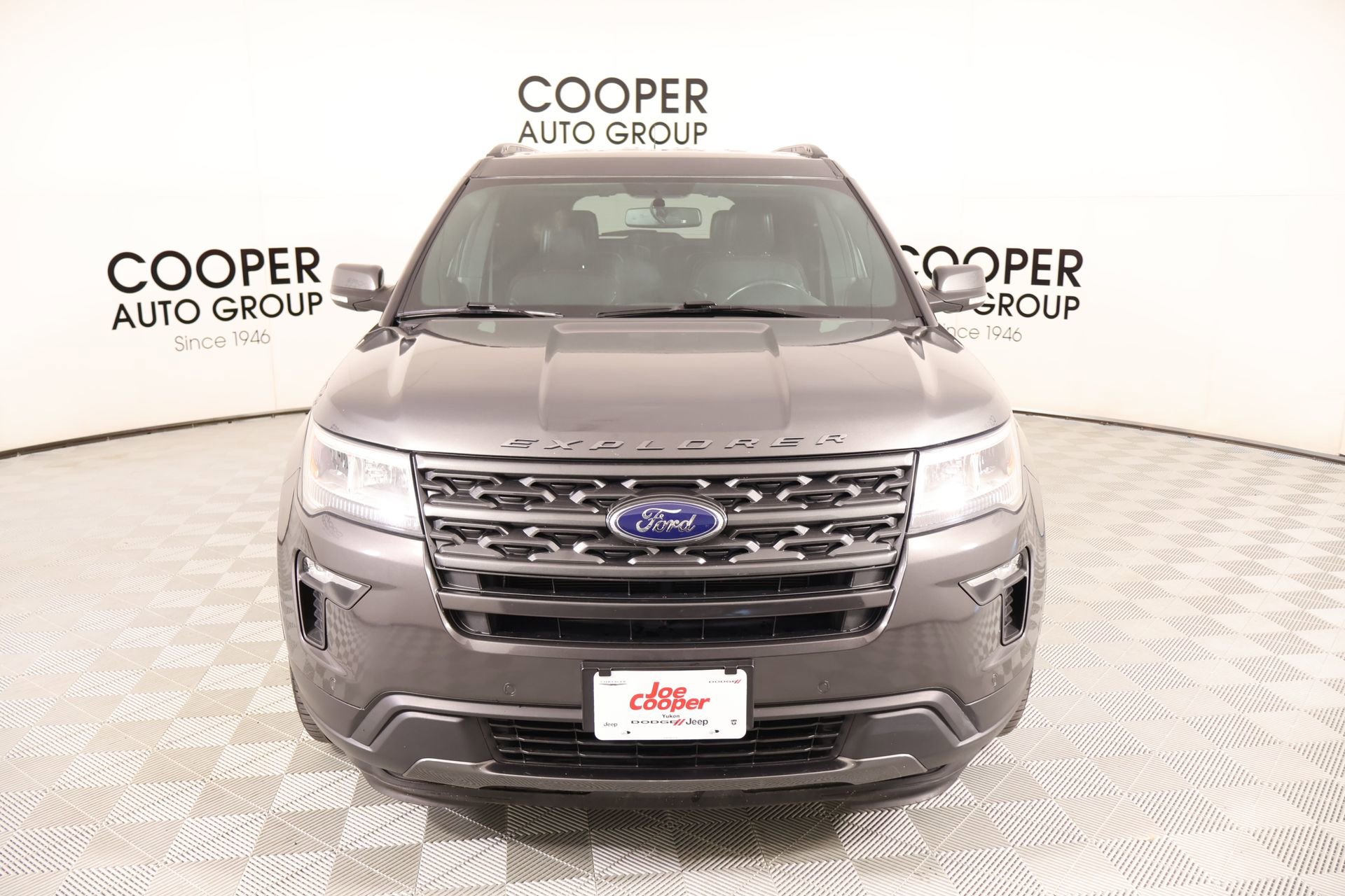 Used 2018 Ford Explorer XLT w/ Equipment Group 202A FWD image 10