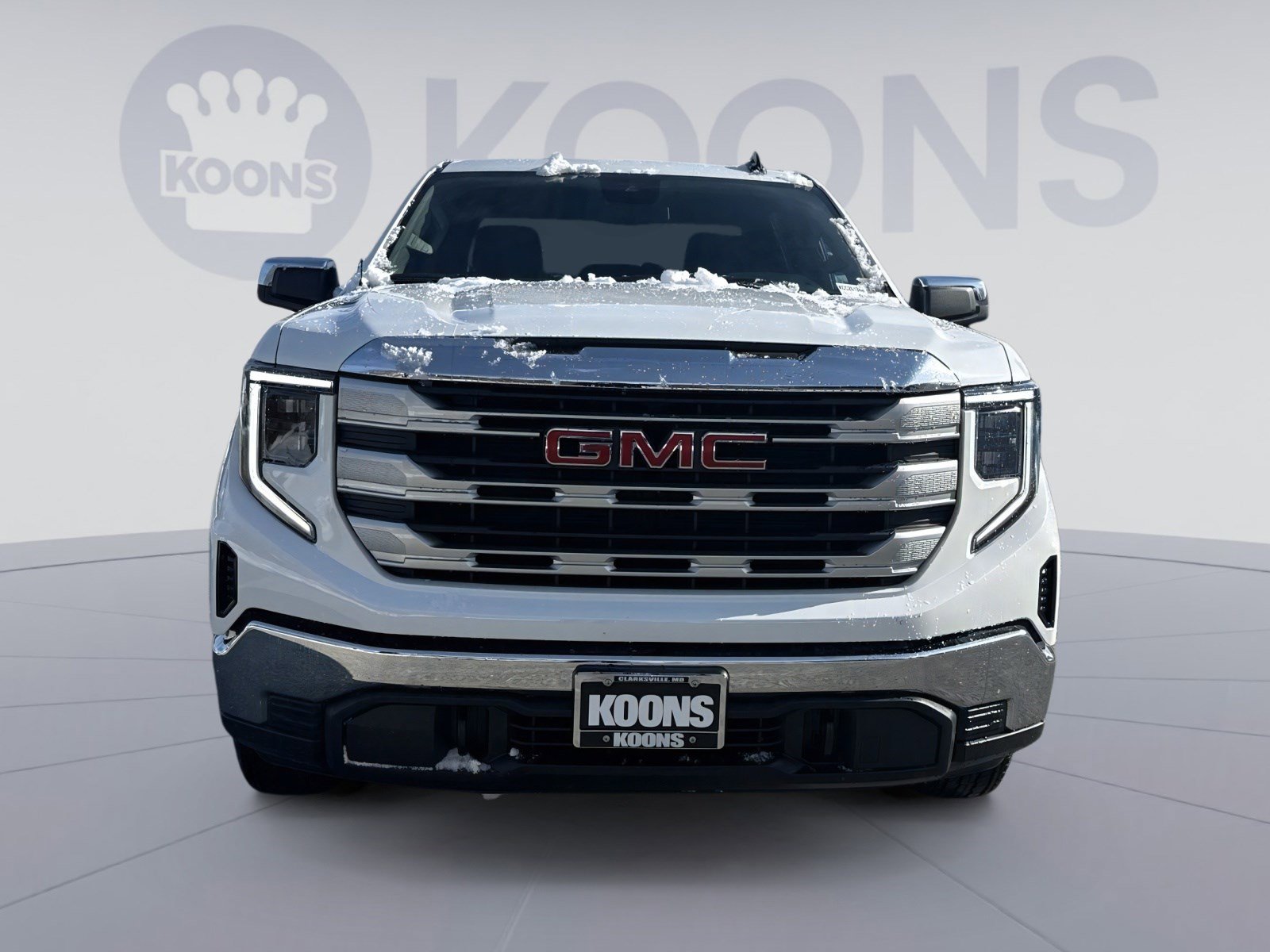 New 2026 GMC Sierra 1500 SLE image 8