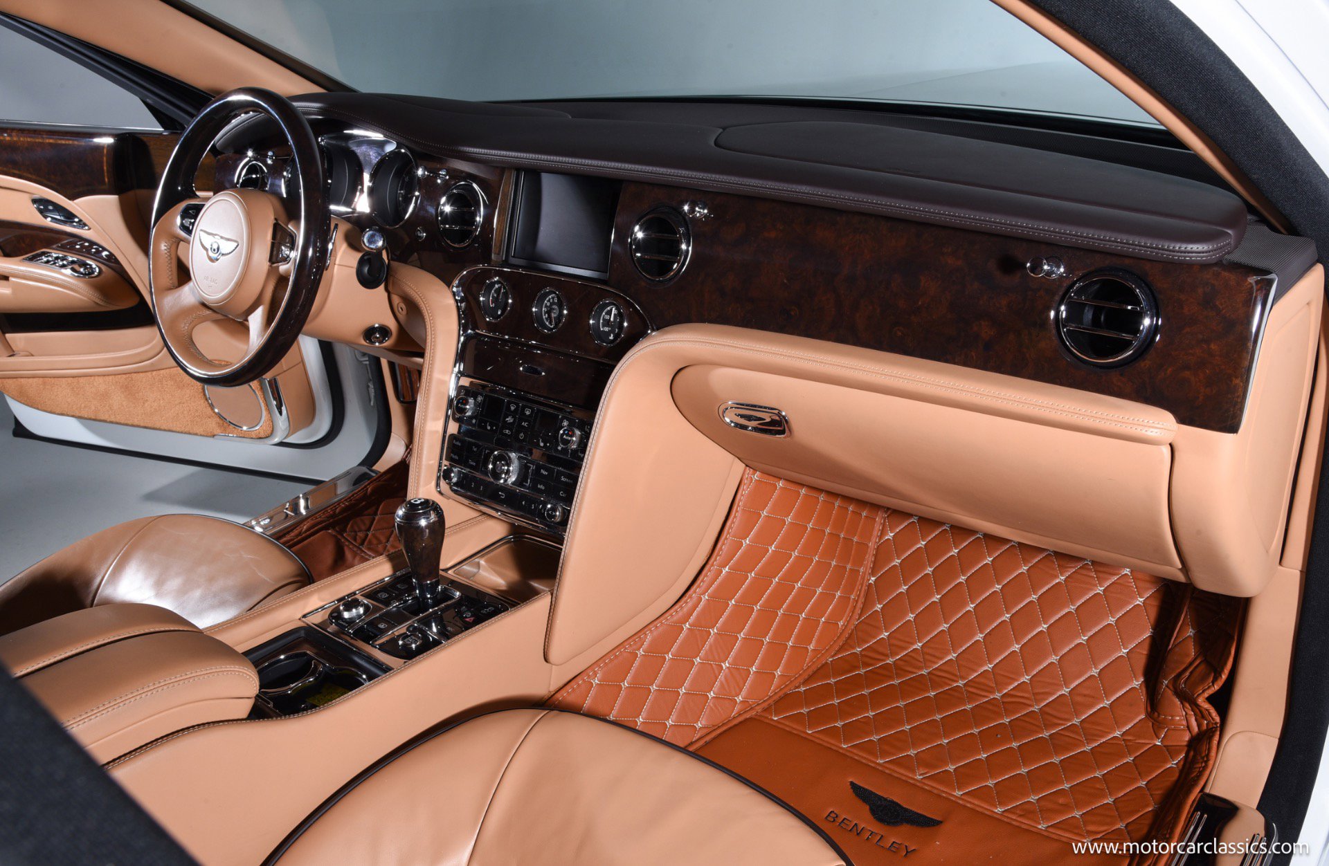 Used 2012 Bentley Mulsanne RWD image 22