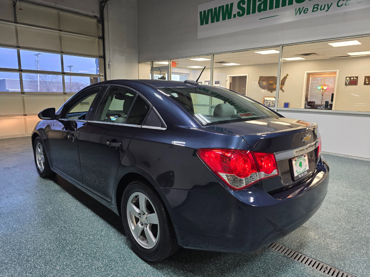 Used 2016 Chevrolet Cruze LT w/ Technology Package image 9