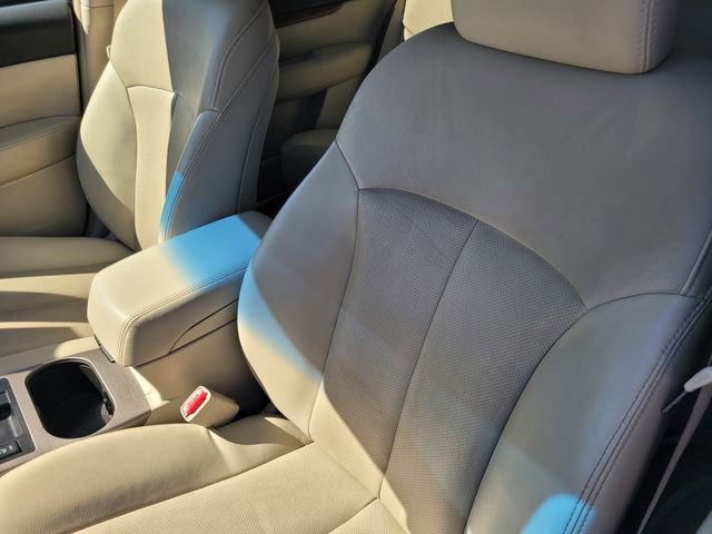 Used 2013 Subaru Outback 2.5i Limited w/ Moonroof Pkg AWD/4WD image 11