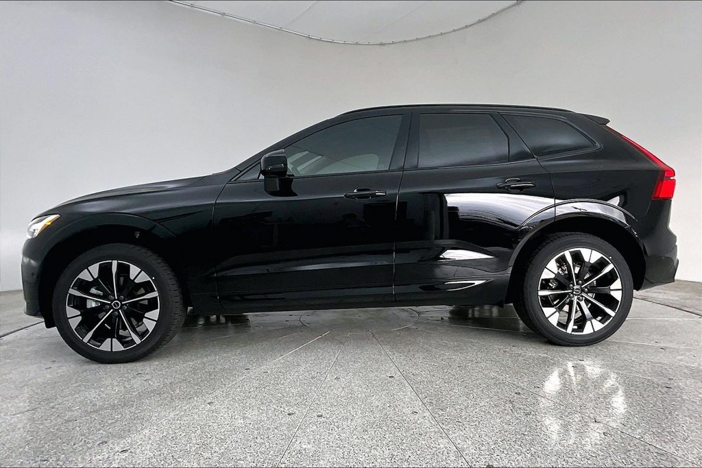 New 2026 Volvo XC60 B5 Plus w/ Climate Package AWD/4WD image 6