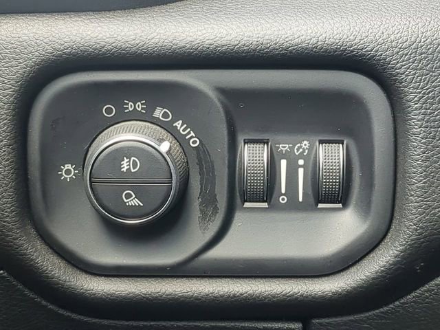 Certified 2025 RAM 1500 Big Horn image 16