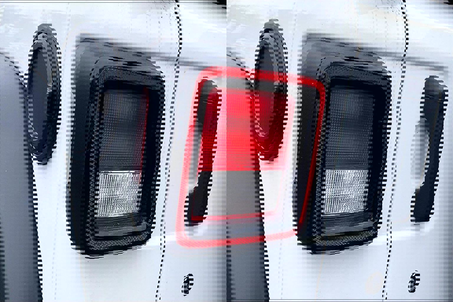 Used 2018 Jeep Wrangler Unlimited Sport S image 26