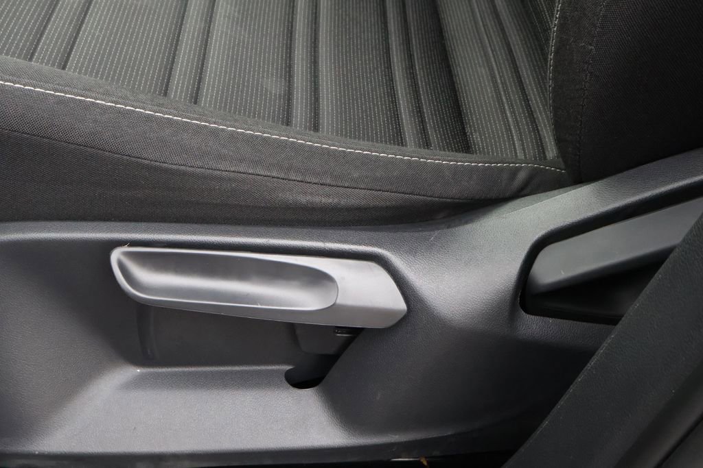 Used 2022 Volkswagen Tiguan S image 32