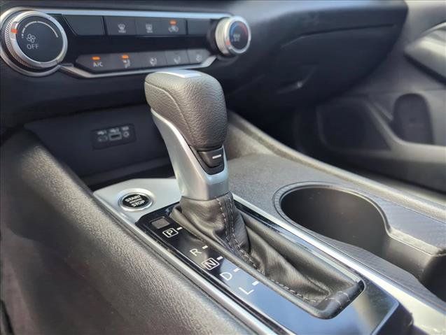 Used 2025 Nissan Altima 2.5 SV FWD image 12