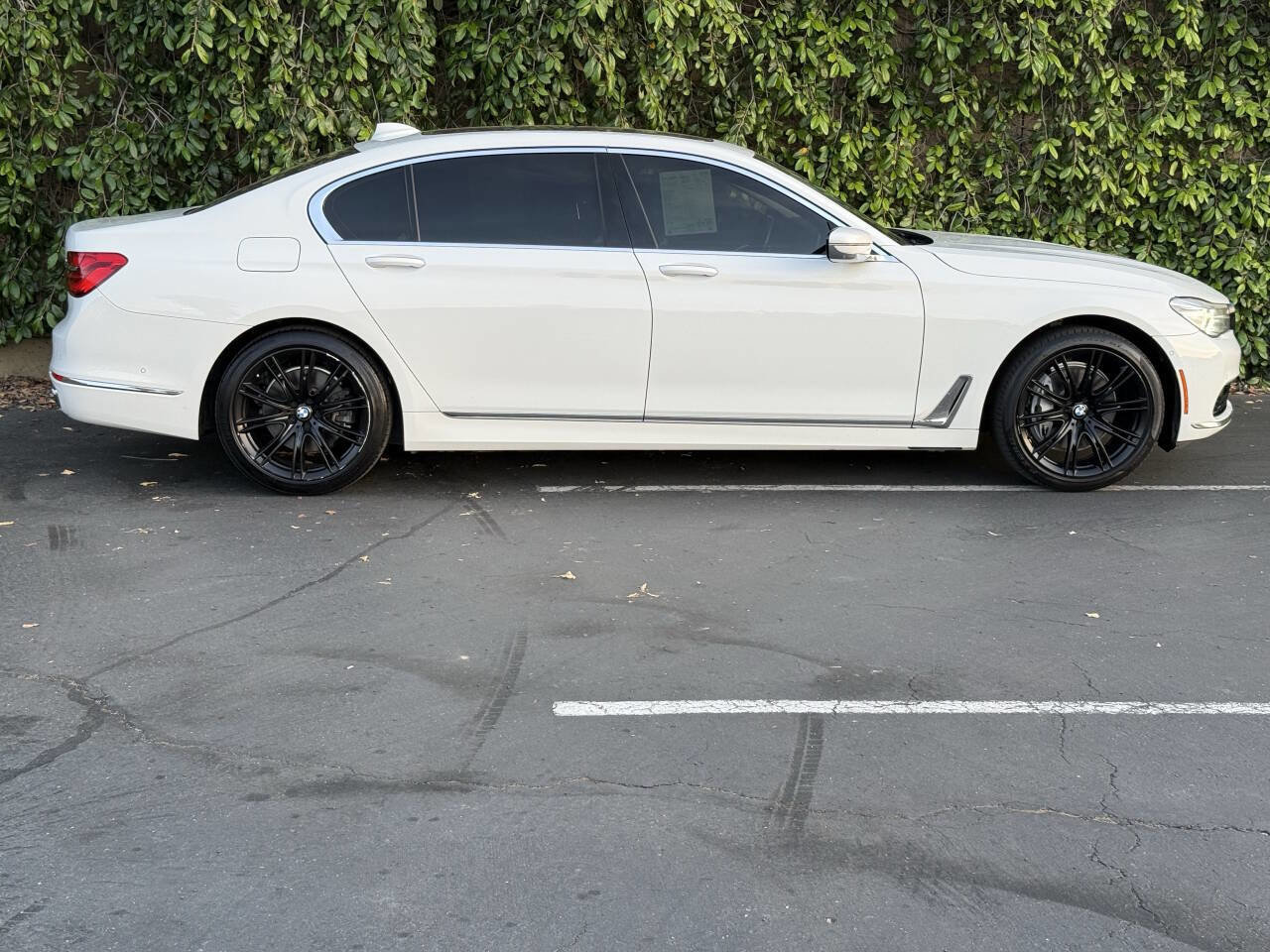 Used 2018 BMW 740i RWD image 7