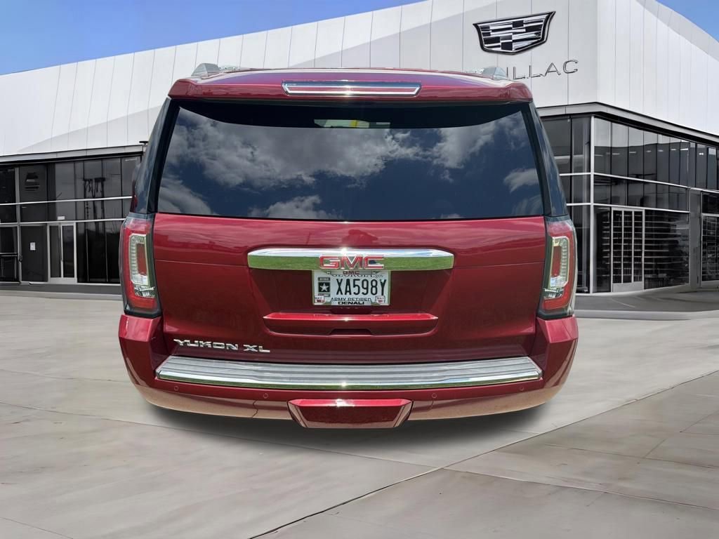 Used 2019 GMC Yukon XL Denali w/ Denali Ultimate Package AWD/4WD image 11