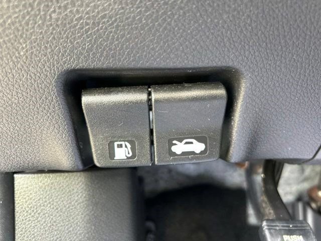 Used 2022 Nissan Rogue Sport S FWD image 21