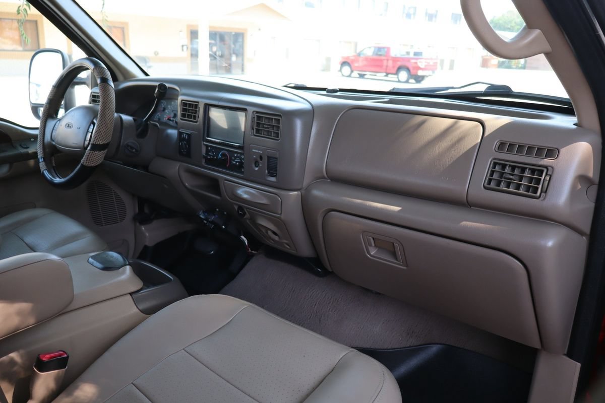Used 2001 Ford F250 Lariat AWD/4WD image 17