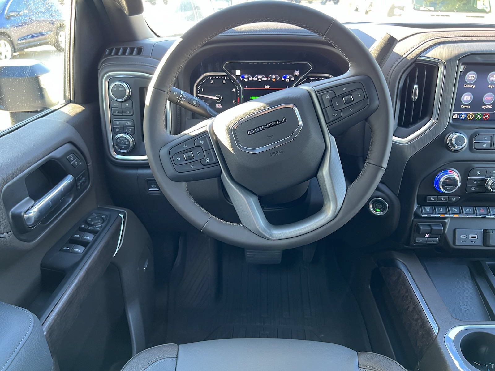 New 2023 GMC Sierra 3500 Denali w/ Denali Ultimate Package AWD/4WD image 15