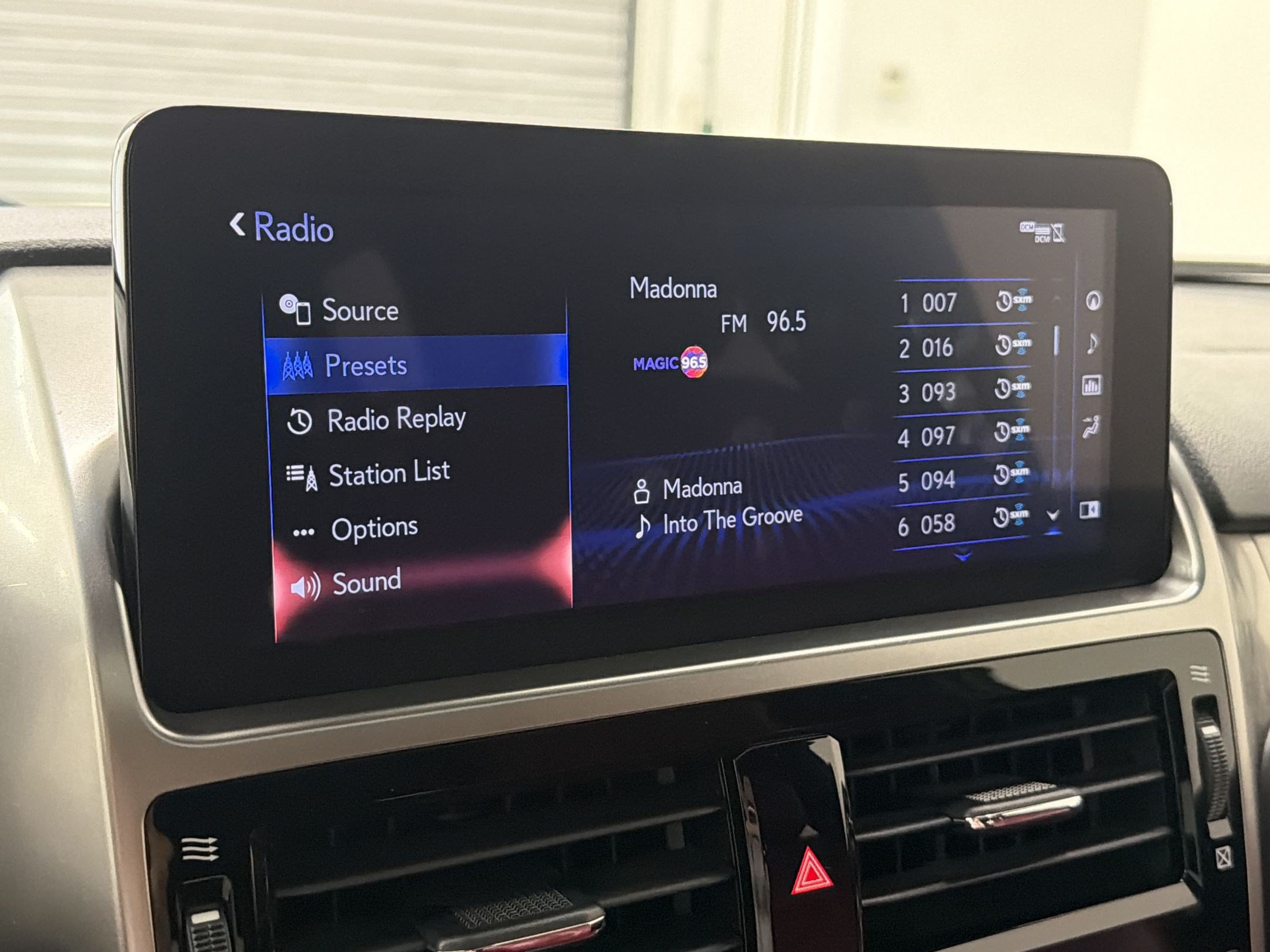 Certified 2023 Lexus GX 460 Luxury w/ Sport Design Package AWD/4WD image 20