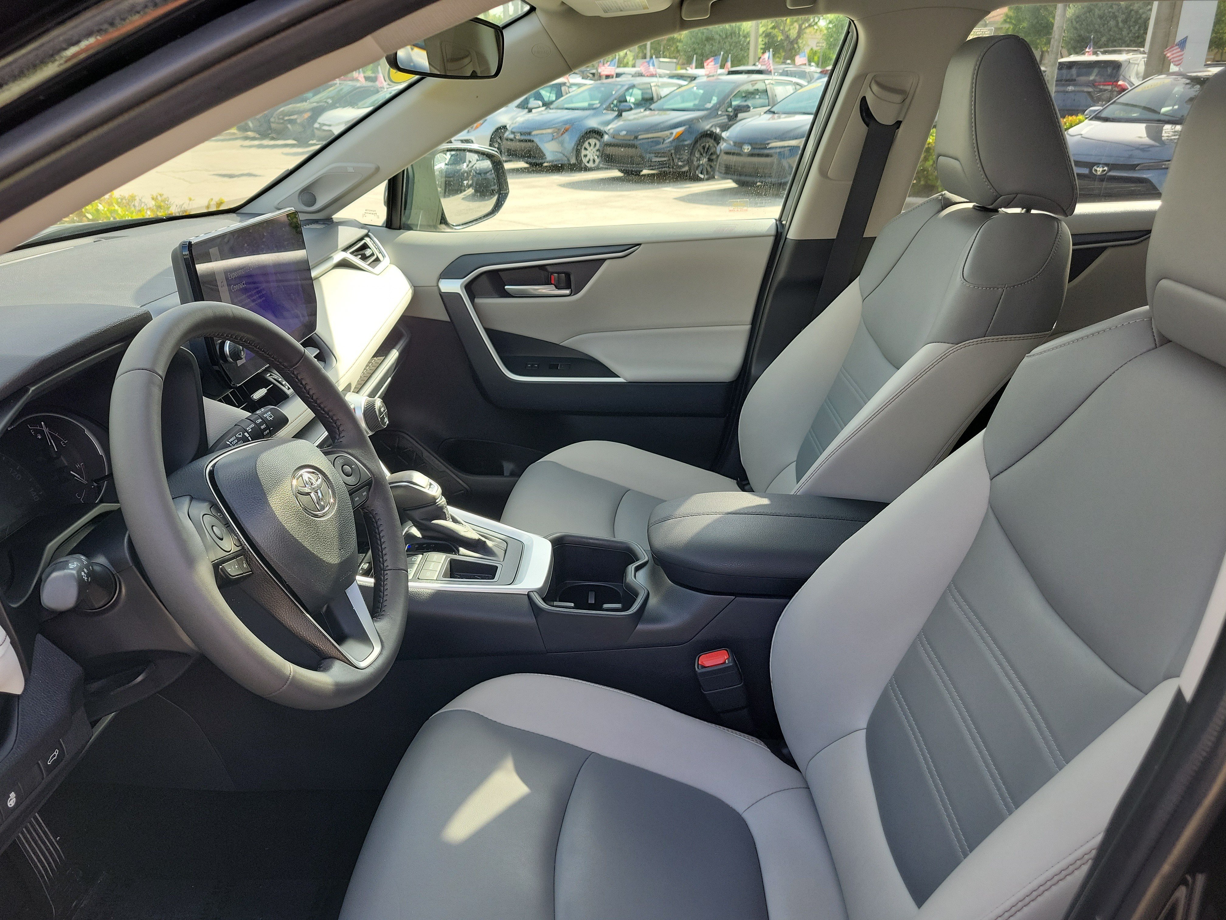 Used 2025 Toyota RAV4 XLE Premium w/ Weather Package FWD image 23