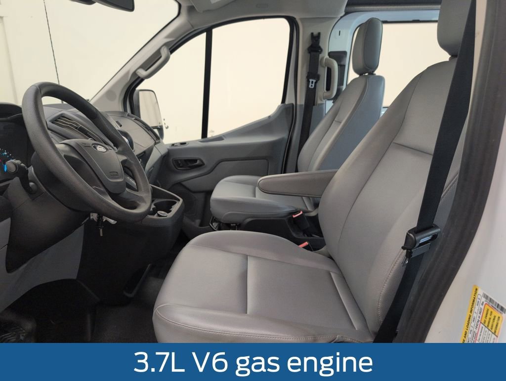Certified 2017 Ford Transit 150 130 Low Roof image 4