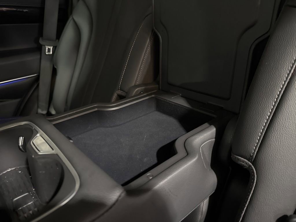 Used 2025 Genesis GV80 2.5T image 38