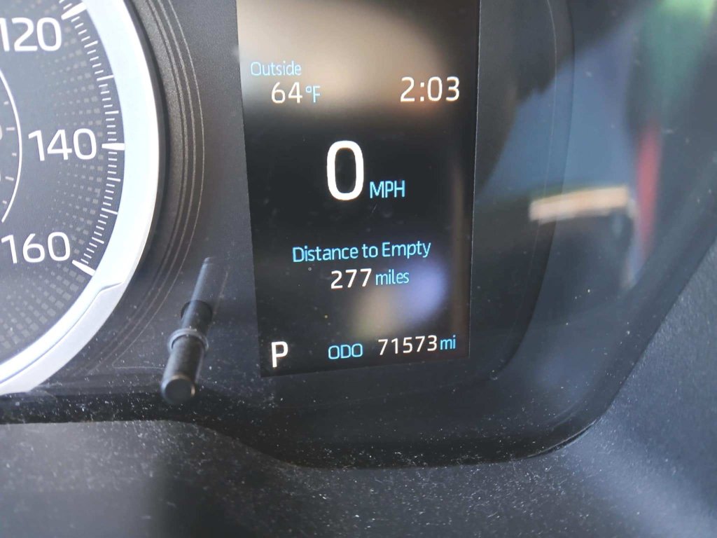Used 2022 Toyota Corolla LE FWD image 13