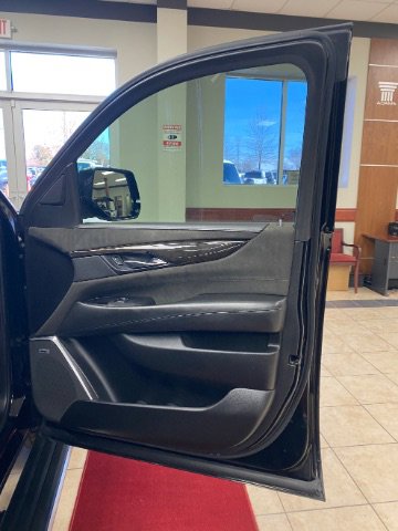 Used 2019 Cadillac Escalade ESV Platinum image 14