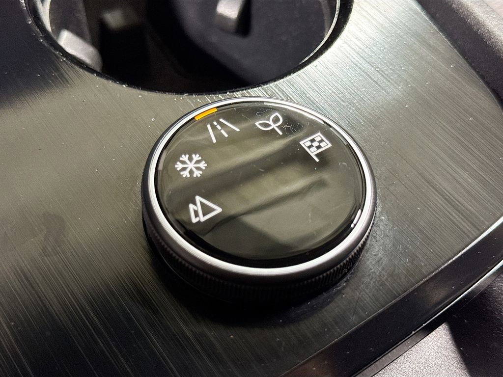 Used 2022 Nissan Rogue SV image 19