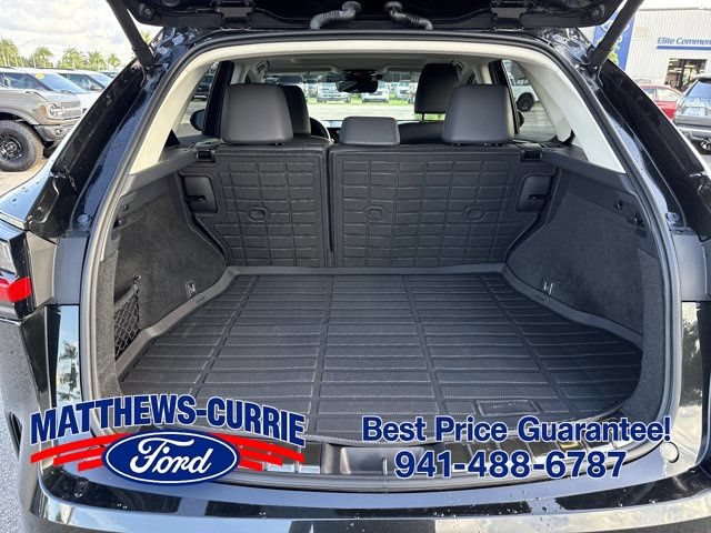 Used 2023 Lexus NX 250 FWD w/ Towing Package (2000 Lbs) image 13
