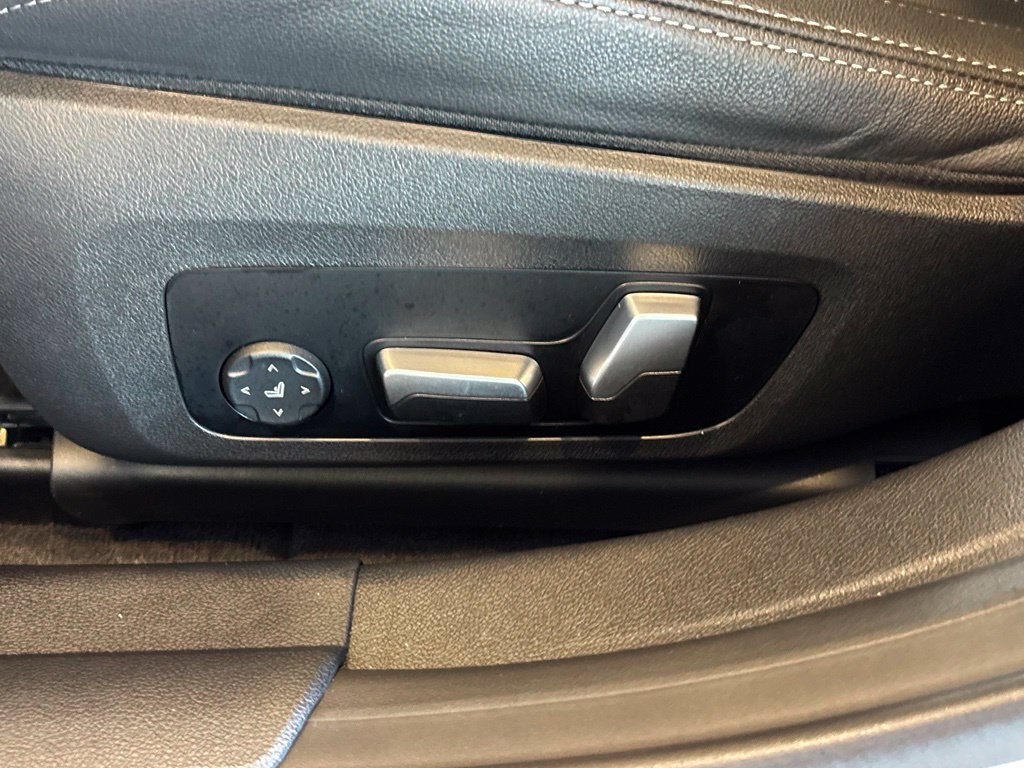 Used 2023 BMW i4 eDrive40 w/ Premium Package RWD image 27