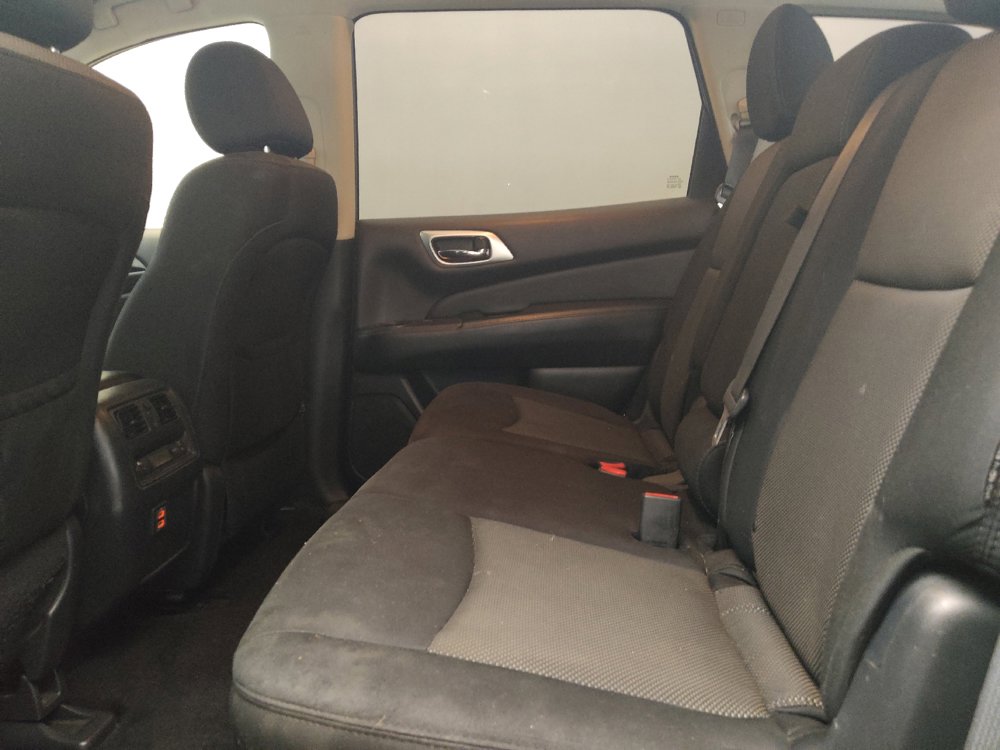 Used 2018 Nissan Pathfinder SV FWD image 18