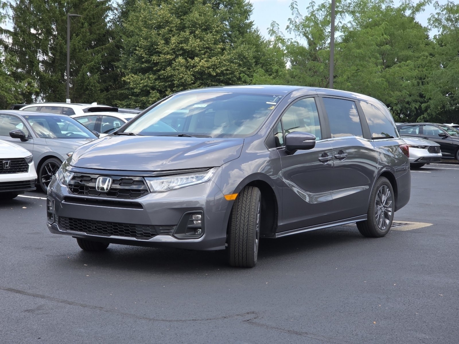 New 2026 Honda Odyssey Touring image 18