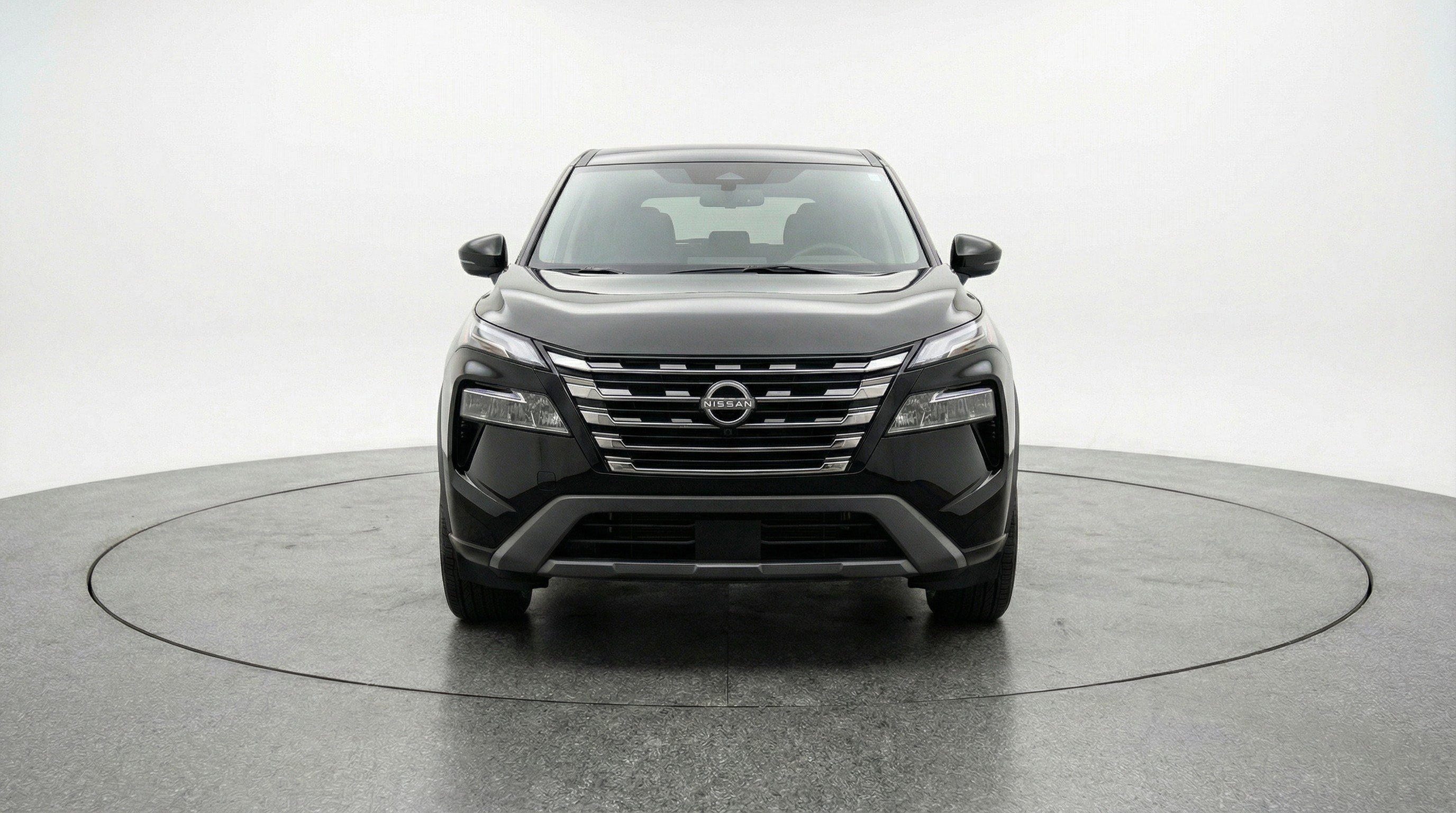 Used 2025 Nissan Rogue SV image 2