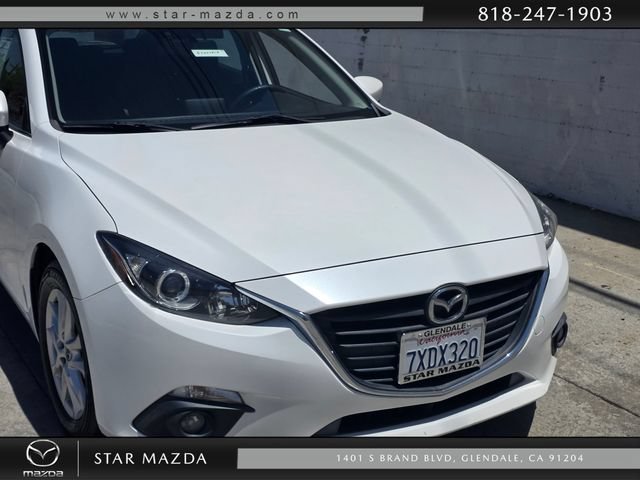 Used 2016 MAZDA MAZDA3 i Touring w/ Popular Equipment Package FWD image 1