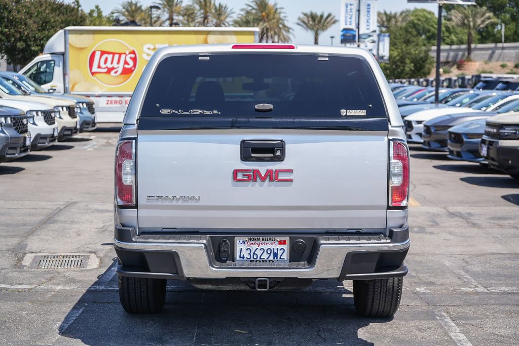 Used 2016 GMC Canyon 2WD Crew Cab w/ Trailering Package image 9