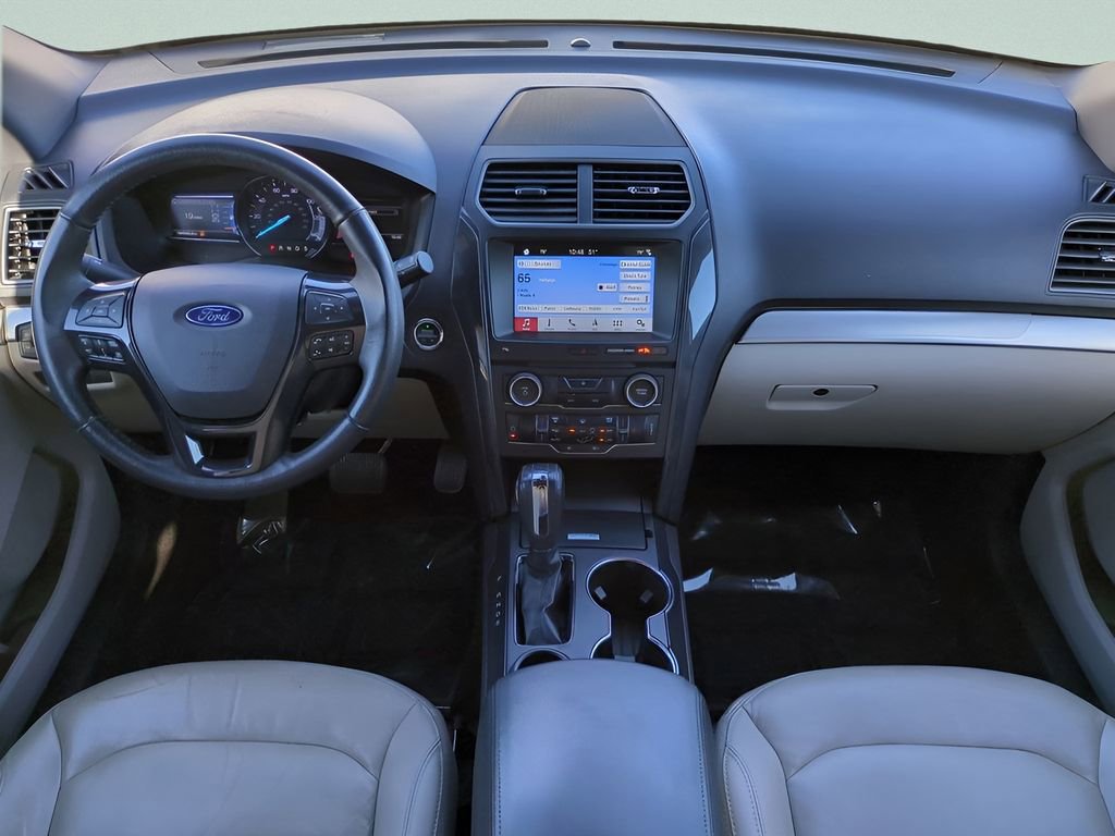 Used 2018 Ford Explorer XLT w/ Equipment Group 202A image 15
