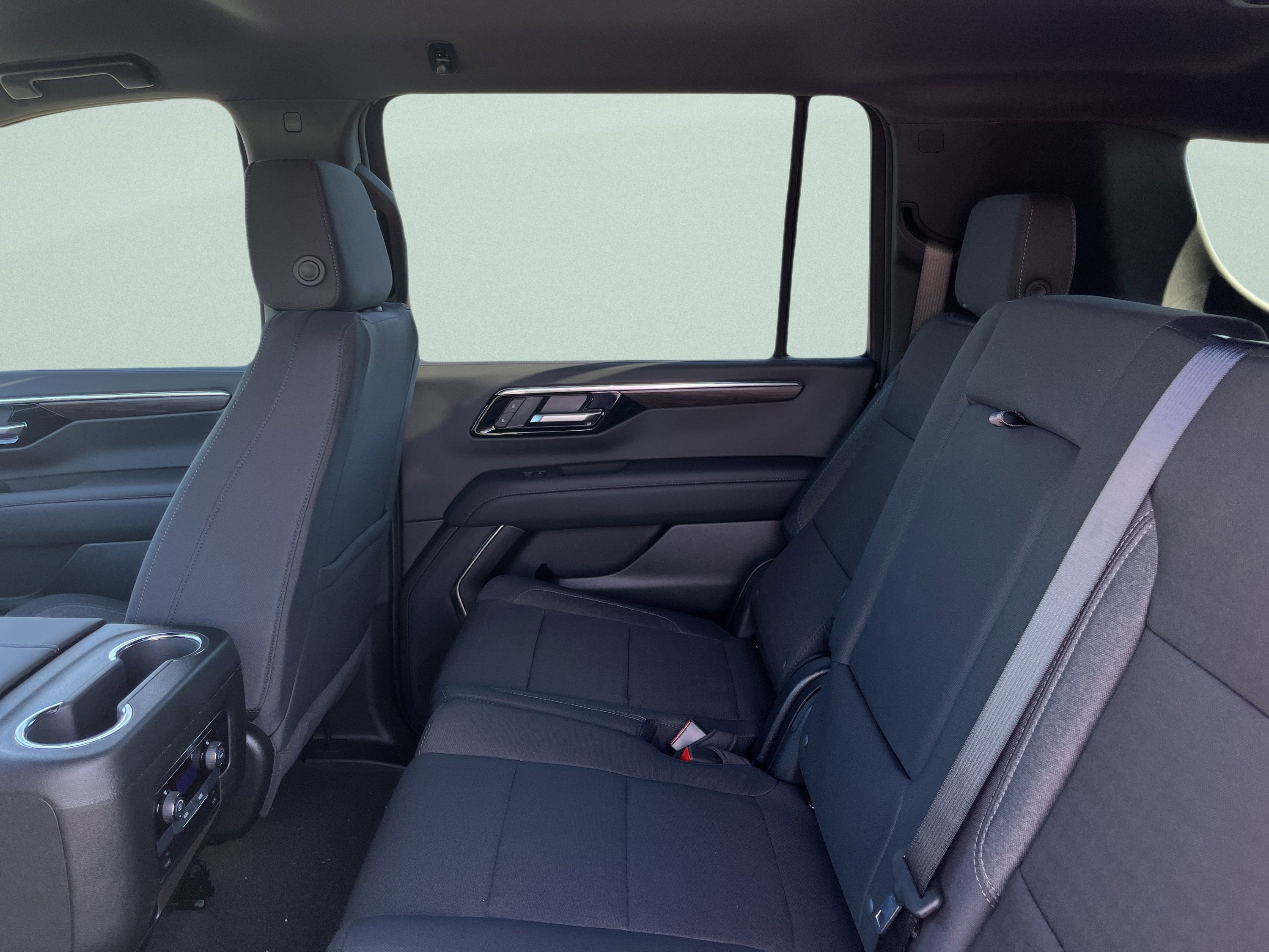 New 2026 Chevrolet Suburban LS image 22