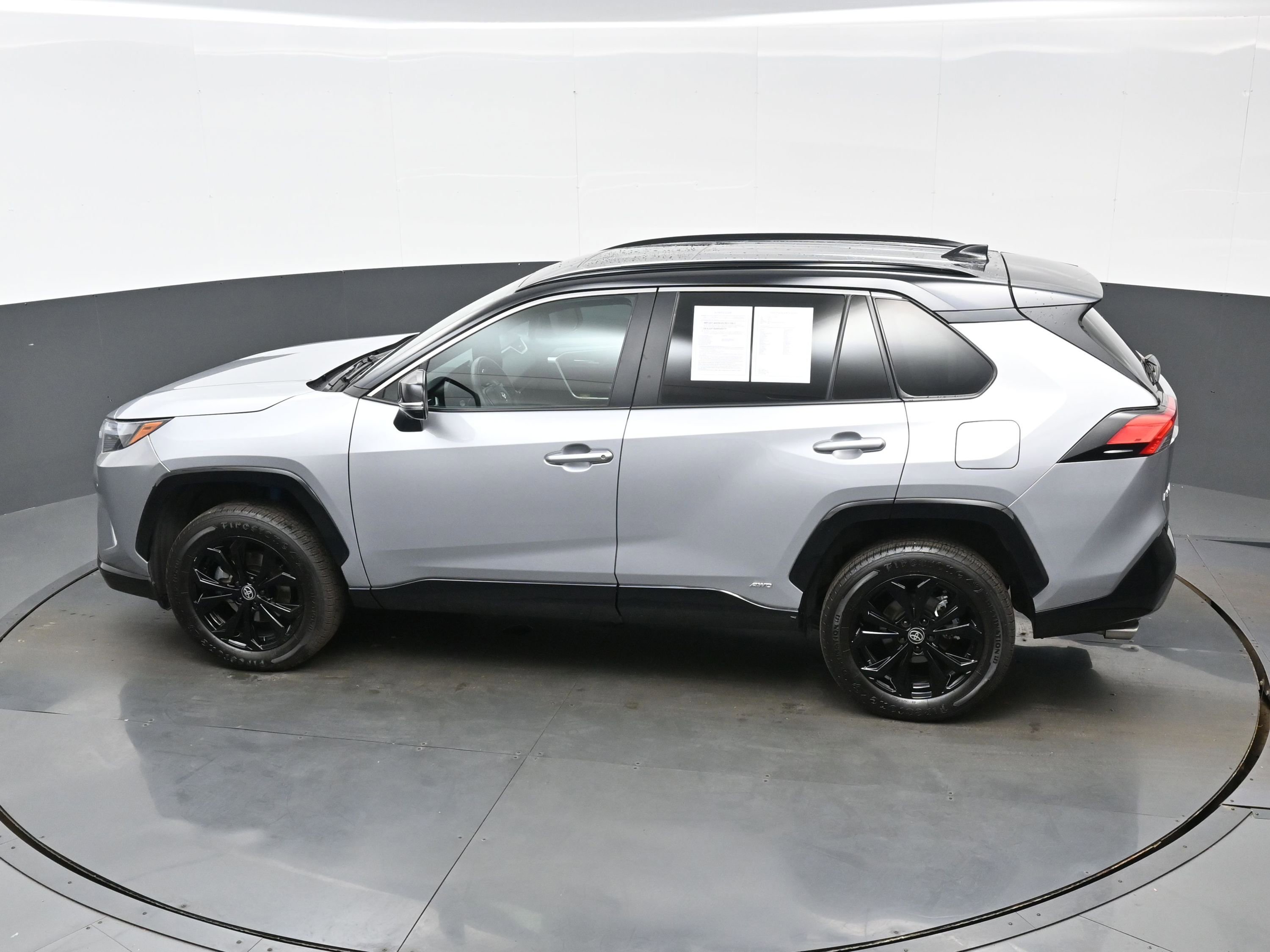 Used 2024 Toyota RAV4 XSE w/ Advanced Technology Package AWD/4WD image 38