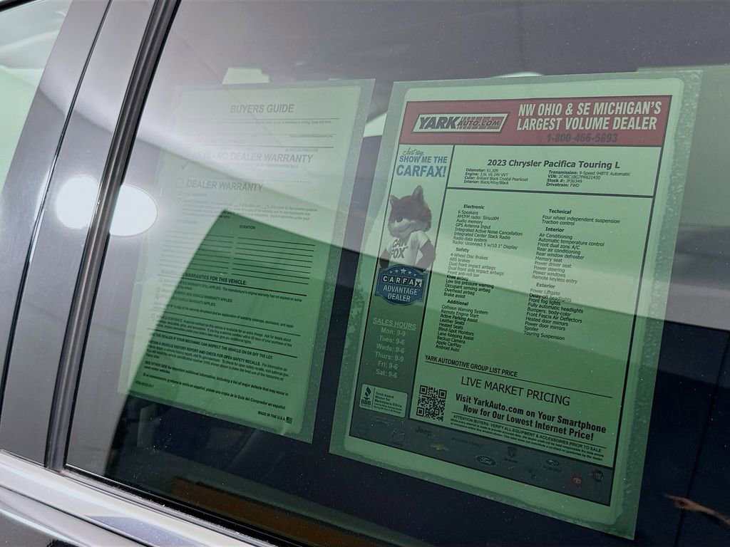 Certified 2023 Chrysler Pacifica Touring-L FWD image 15