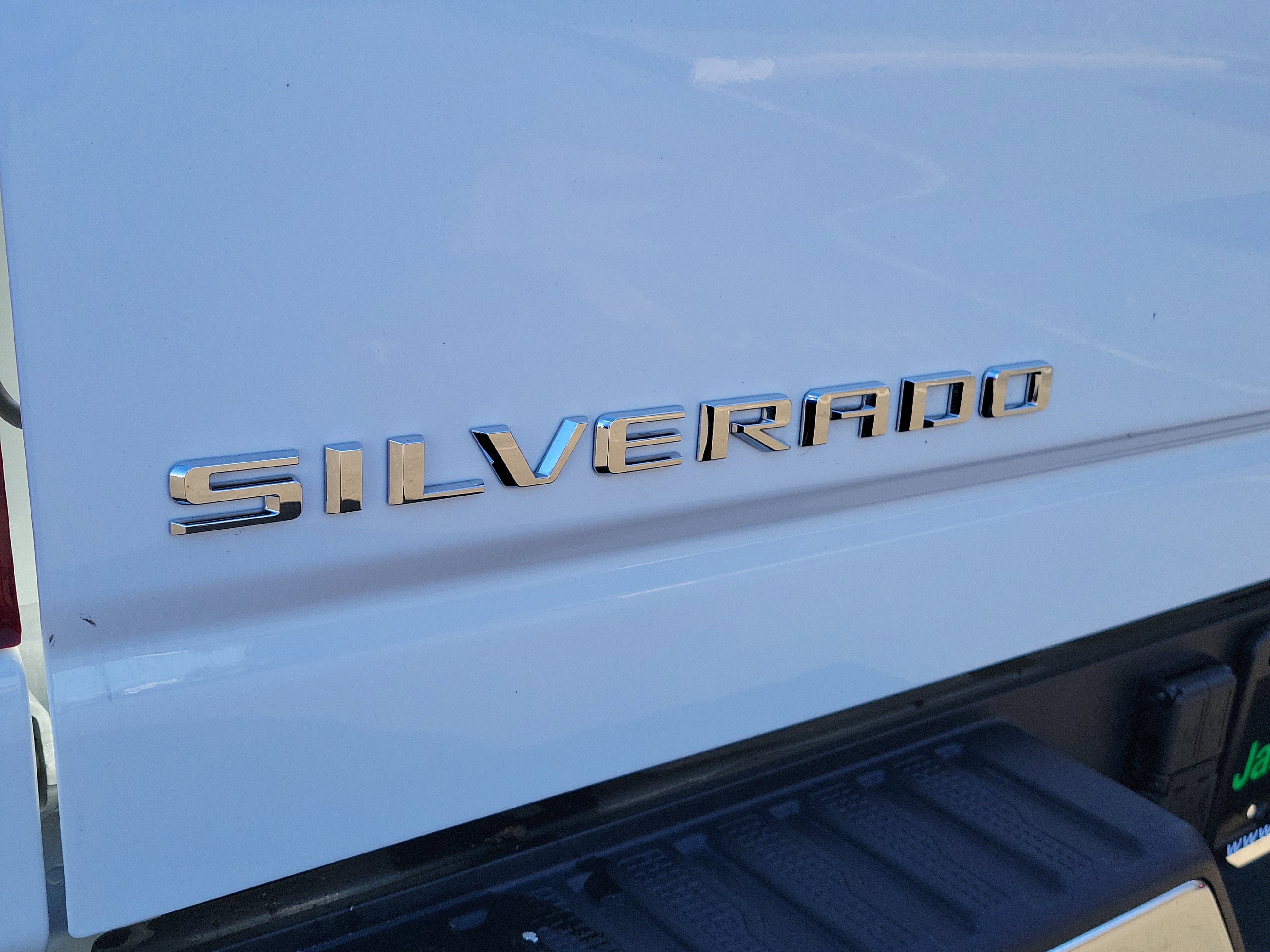 Used 2025 Chevrolet Silverado 2500 LT w/ Safety Package image 7