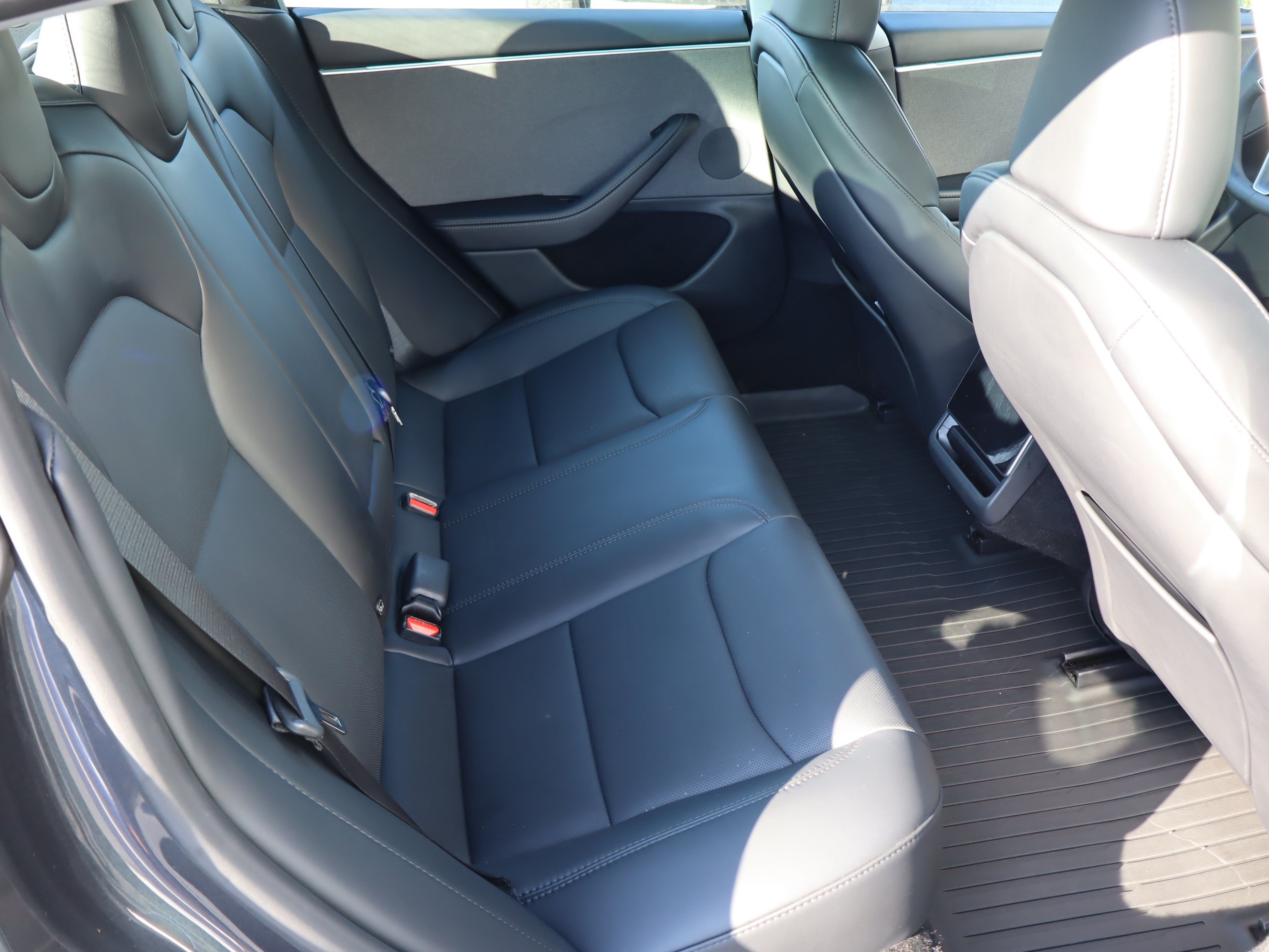Used 2025 Tesla Model 3 Long Range RWD image 29