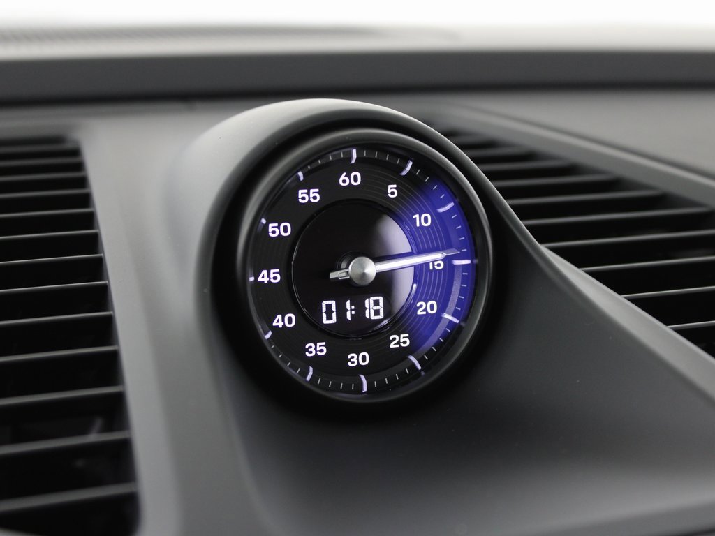 Certified 2025 Porsche Macan 4S Electric image 28