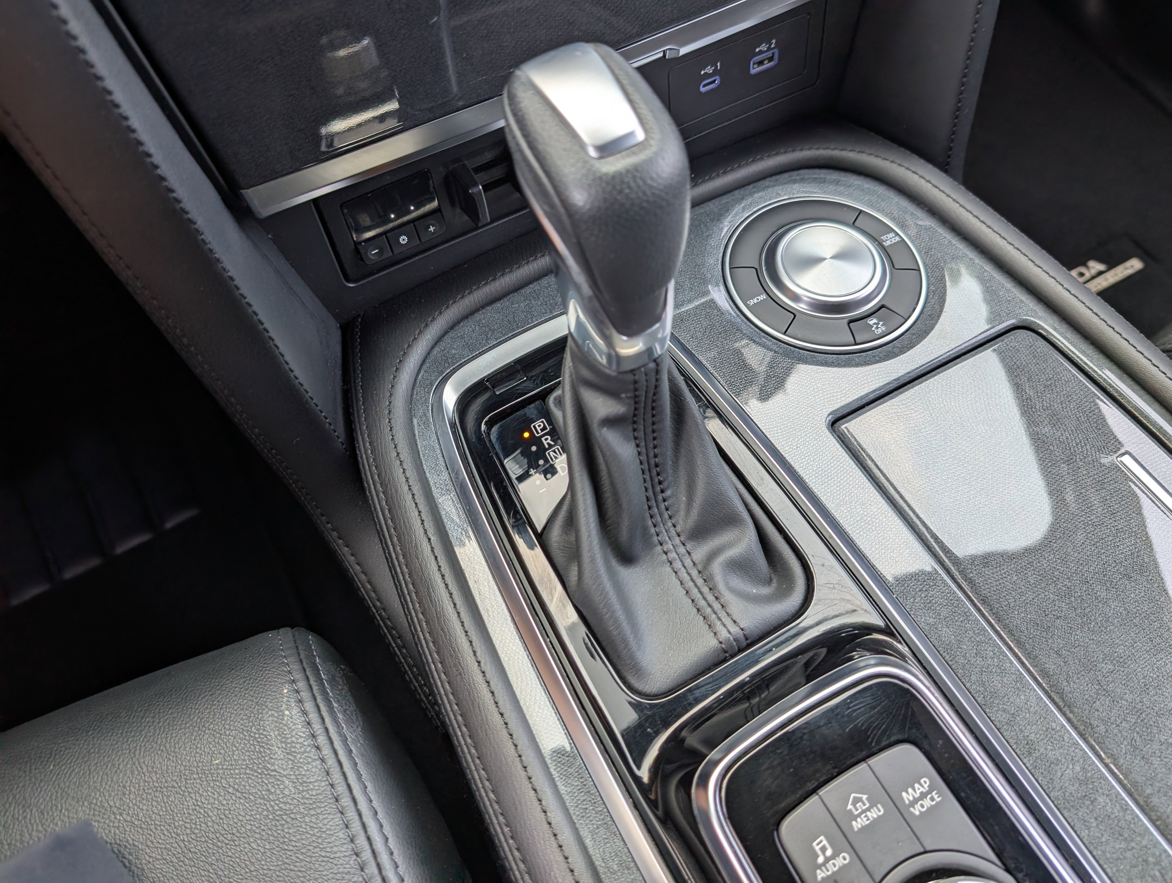 Used 2023 Nissan Armada SL w/ Midnight Edition Package image 33