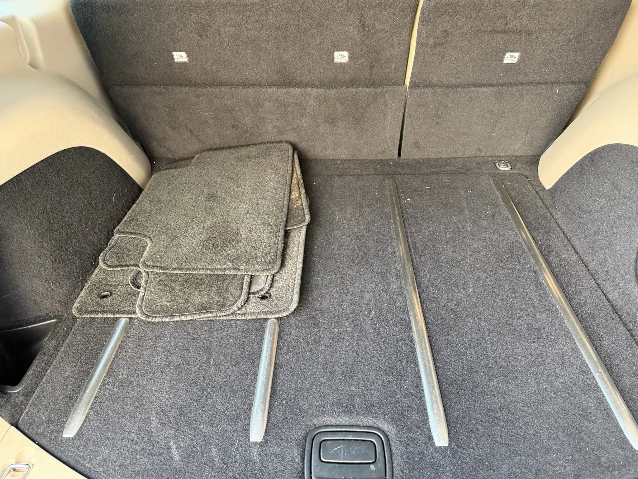 Used 2015 Jeep Grand Cherokee Limited w/ Luxury Group II image 26