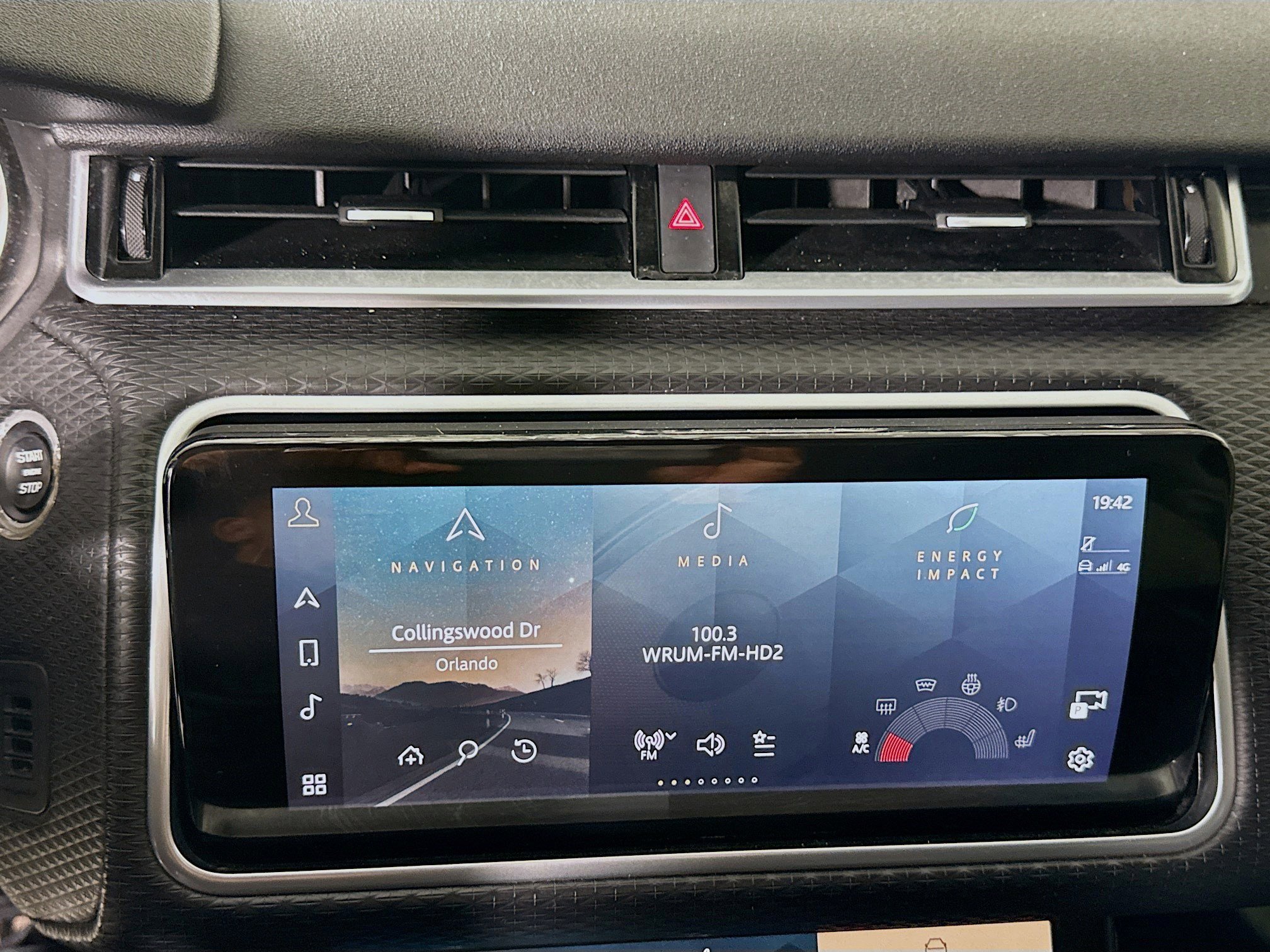 Used 2022 Land Rover Range Rover Velar S image 16