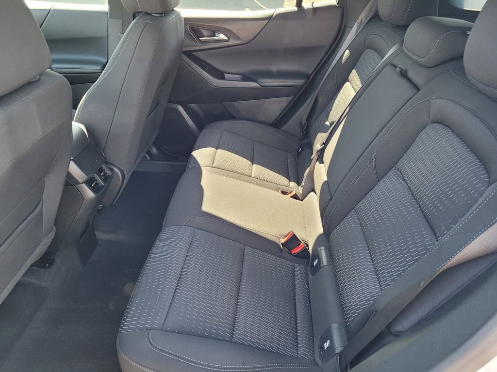 Used 2025 Chevrolet Equinox LT FWD image 8