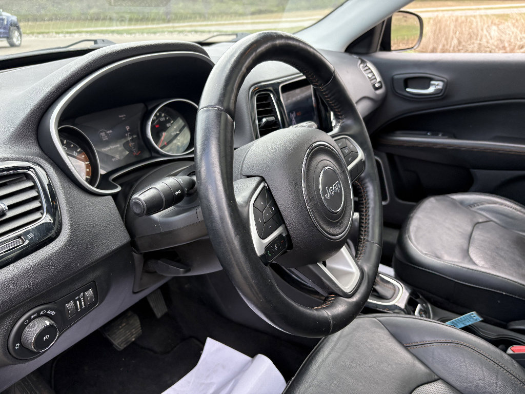 Used 2018 Jeep Compass Limited w/ Navigation Group image 29