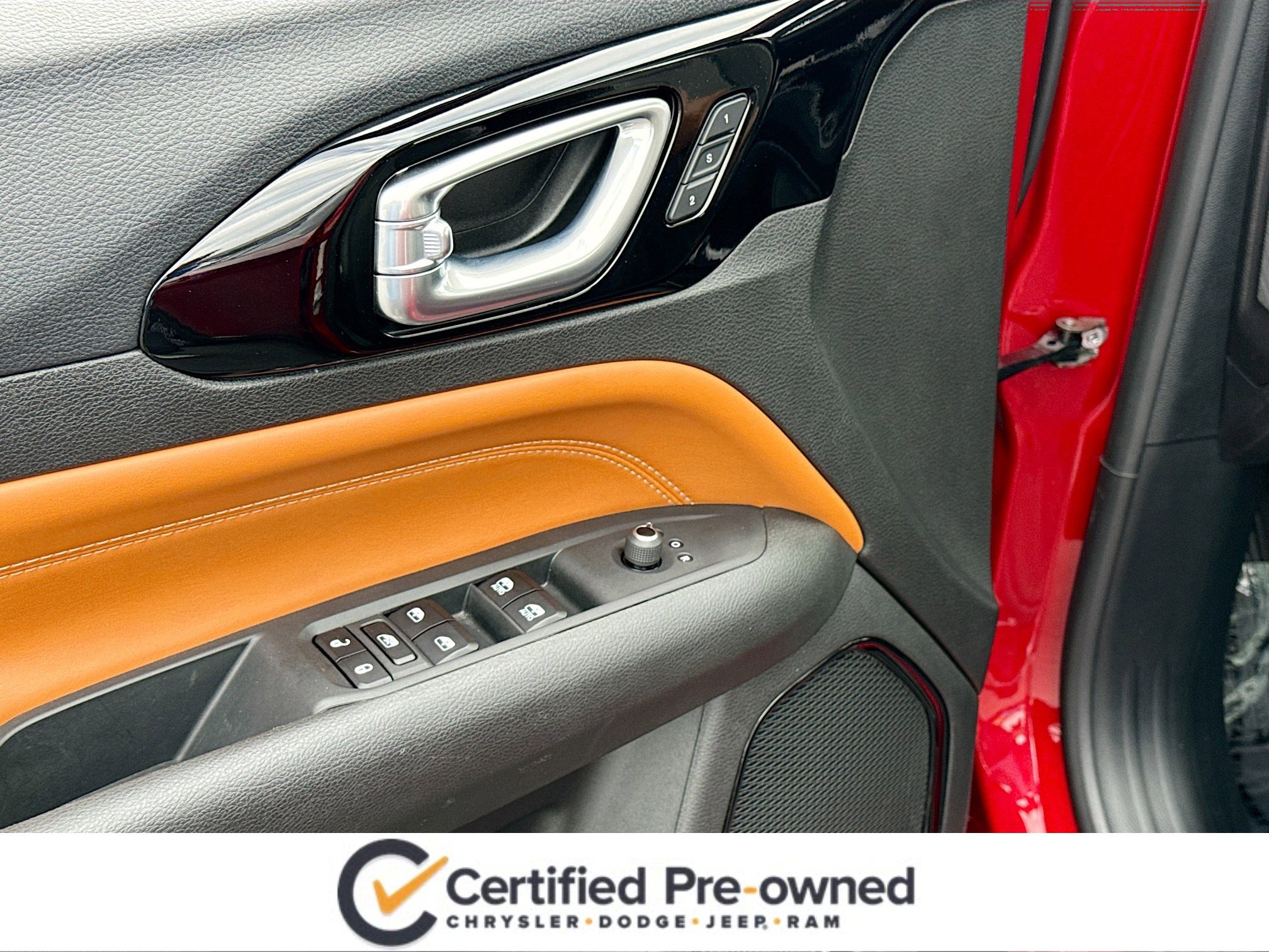 Certified 2024 Jeep Compass Limited w/ Elite Group image 8