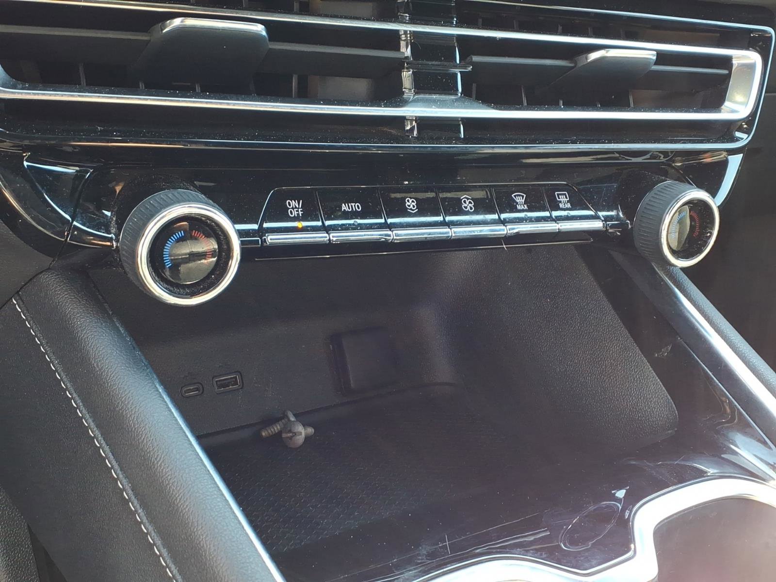 Used 2024 Chevrolet Traverse LS image 14