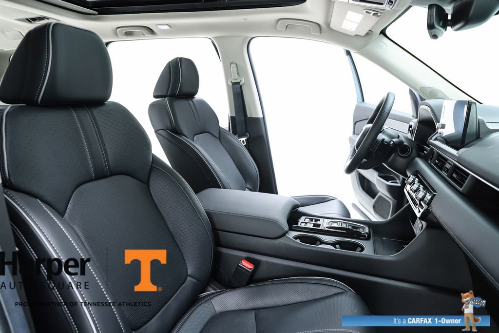 Used 2025 Honda Pilot Elite image 36